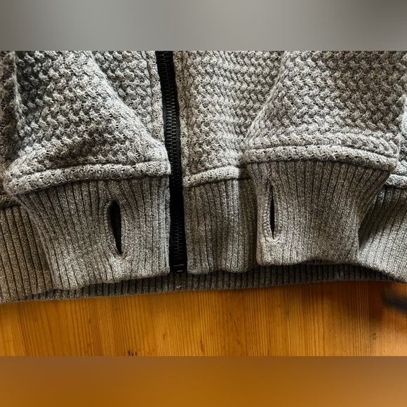 SUPERDRY HEMISPHERE HOODIE MENS SIZE MEDIUM - Picture 4 of 6